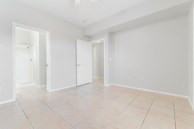 Building Photo - Stylish Summerlin Condo in Gated Red Bluffs — Resort Living at Its Best