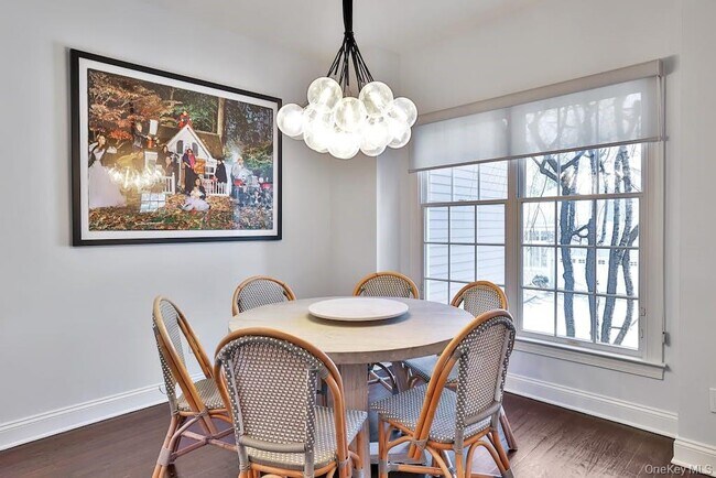 Building Photo - 8 Caruso Pl