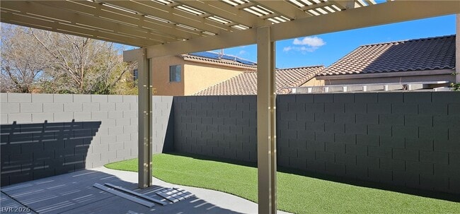 Building Photo - 8066 Sunset Creek St