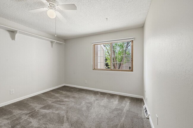Building Photo - Spacious Townhome in Arvada
