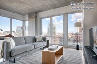 Building Photo - 165 North Des Plaines Street-SI FL12-ID748