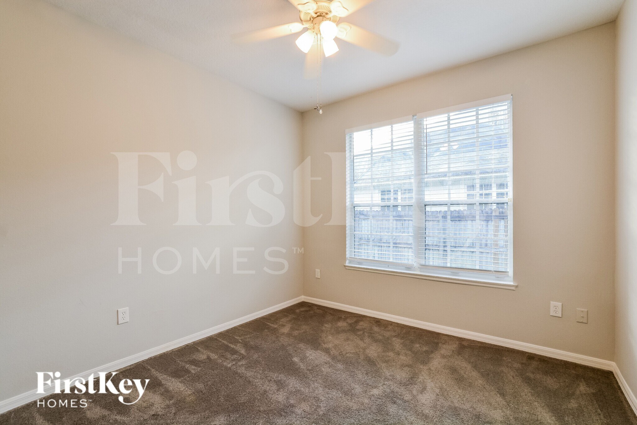 Building Photo - 13856 Magnolia Glen Cir