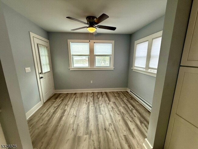 Building Photo - 319 Lathrop Ave