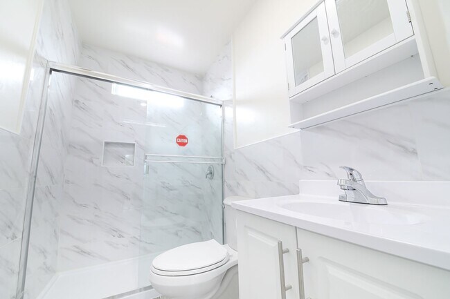 Building Photo - 248 E Norton St