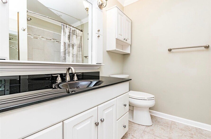 Building Photo - 6504 Hammersmith Dr