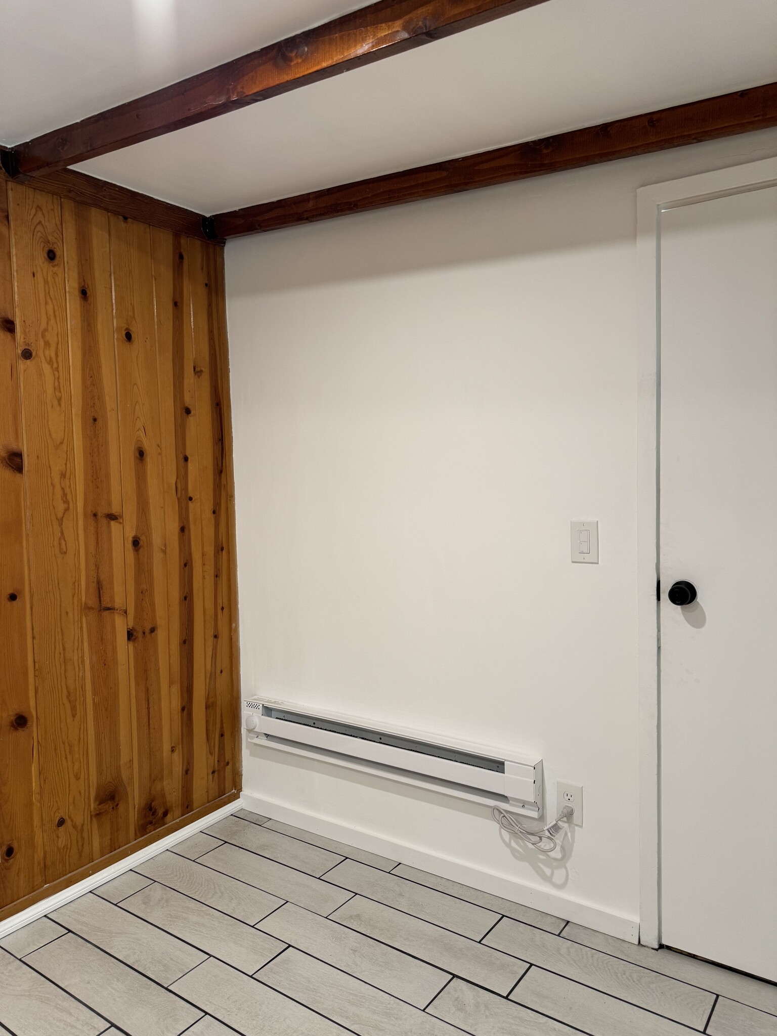 Building Photo - 1619 Oak Dr