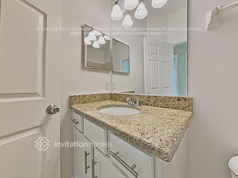 Building Photo - 14948 Stonebriar Way
