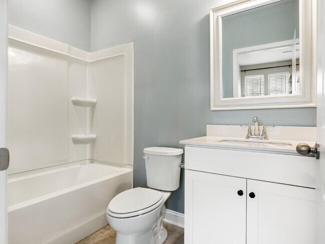 Building Photo - The Towns on Greenway! Two bedrooms. Two private baths, Half Bath. Greenway around the corner. Up...