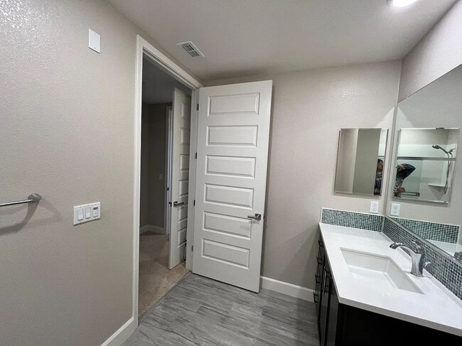 Building Photo - 121 Stevenson Blvd