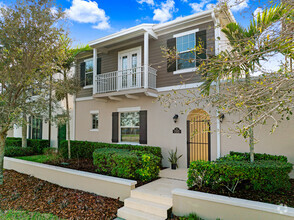Building Photo - 7155 Primavera Ln