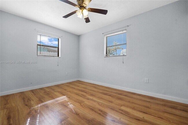 Building Photo - 801 N 70th Ave