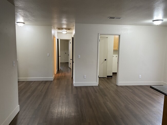 Building Photo - 3000 Keller St