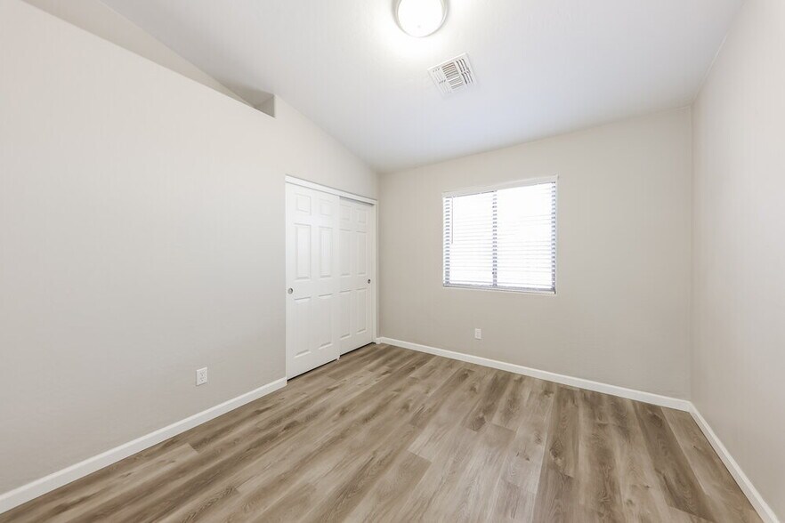 Building Photo - 3876 S Shiloh Way