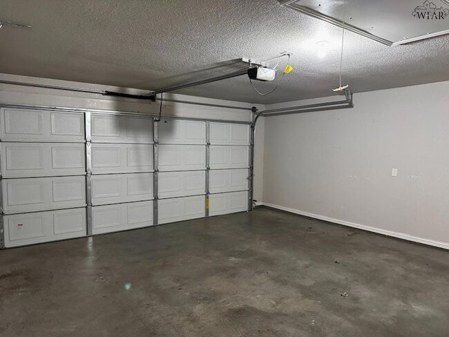 Building Photo - 301 Mariners Wy