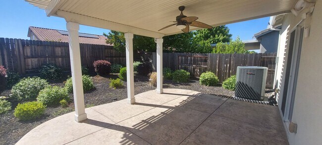 Building Photo - West Park -3 Bedroom, 2 Bath,  Single Stor...