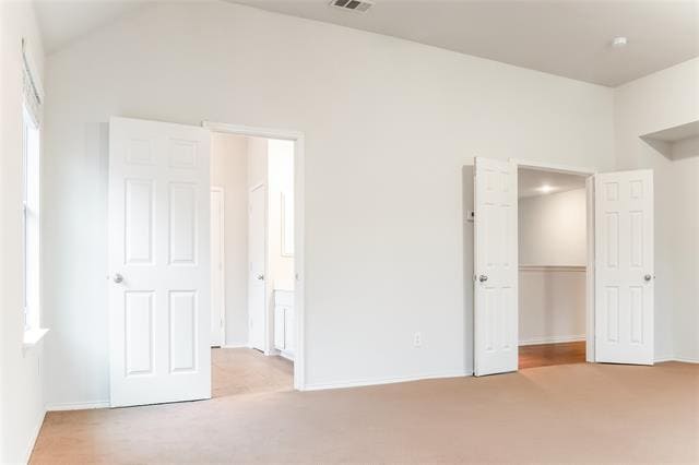 Building Photo - 11668 La Grange Dr