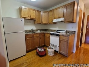 Building Photo - 8 Wait St