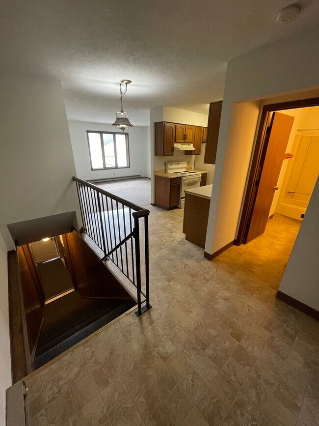 Building Photo - 5567 Whispering Way