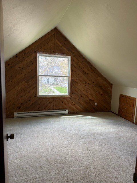 Building Photo - 501 Lakecrest Dr