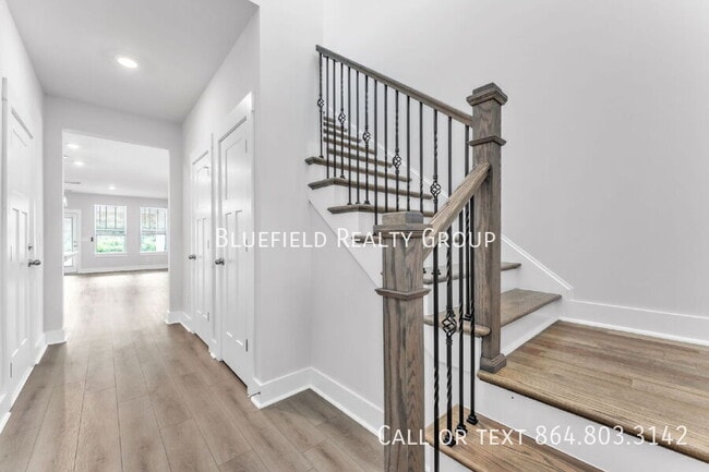 Building Photo - 1317 Algeddis Dr