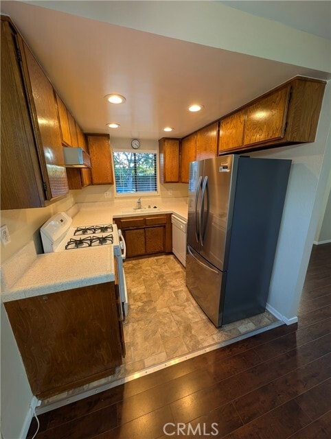 Building Photo - 1715 Encino Ave