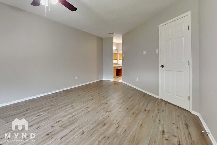 Building Photo - 3218 Sedgeborough Cir