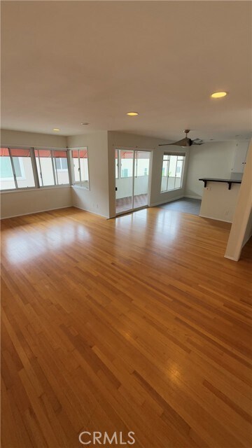 Building Photo - 1174 E Ocean Blvd