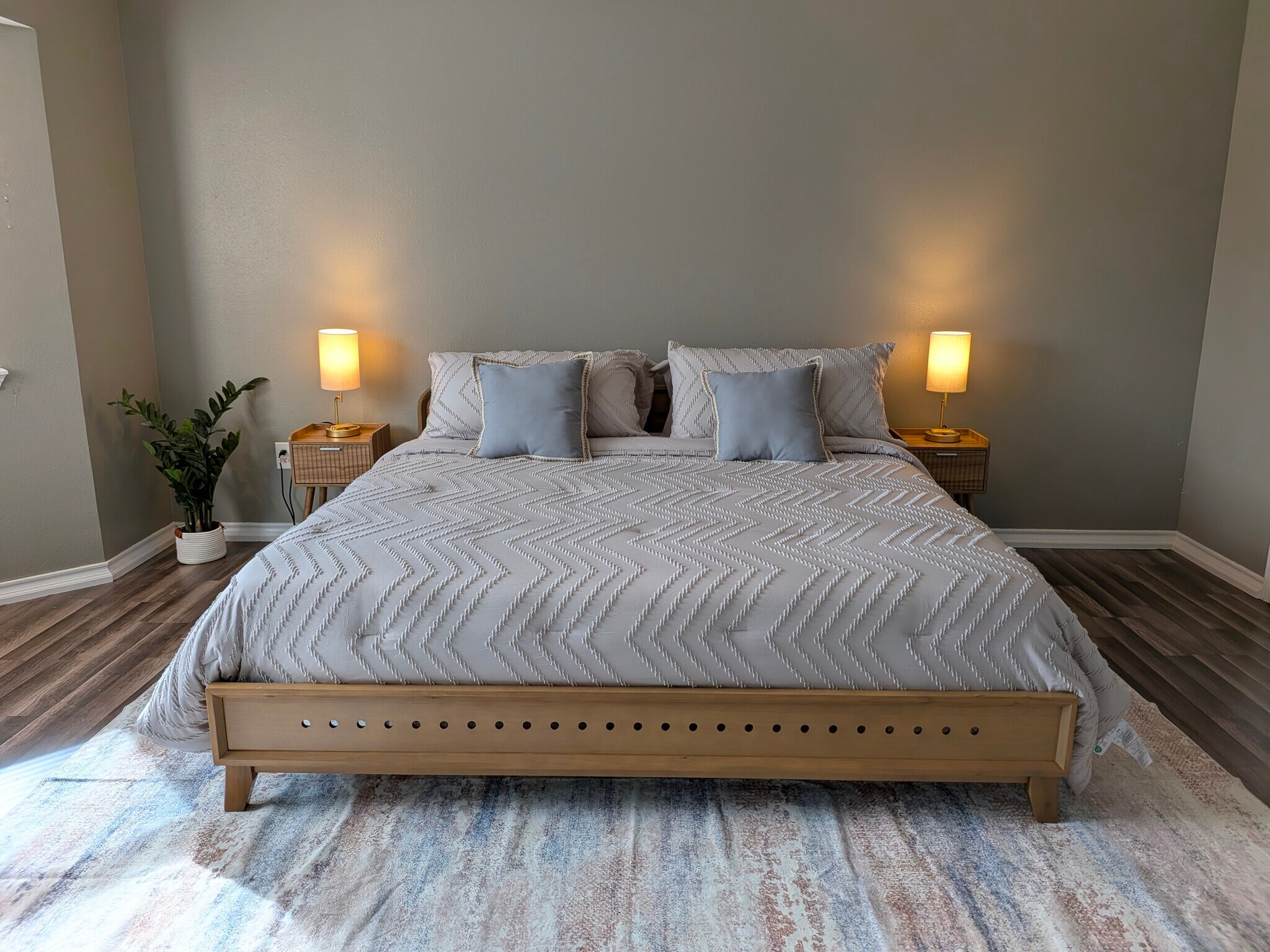 Building Photo - 1908 Janeway St