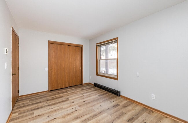 Building Photo - 601 Bakertown Dr