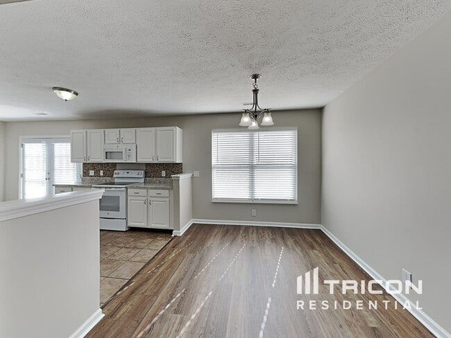 Building Photo - 2240 Crescent Valley Ln