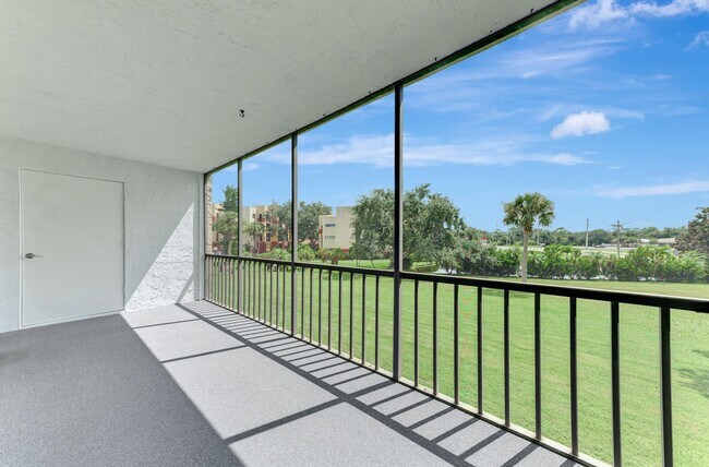 Building Photo - BEAULTIFUL 1 BEDROOM, 1 BATHROOM CONDO LOC...