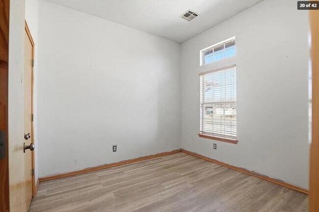 Building Photo - 2204 NW 157th St