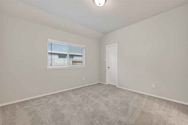 Building Photo - 8619 Gleaming Vlg Wy