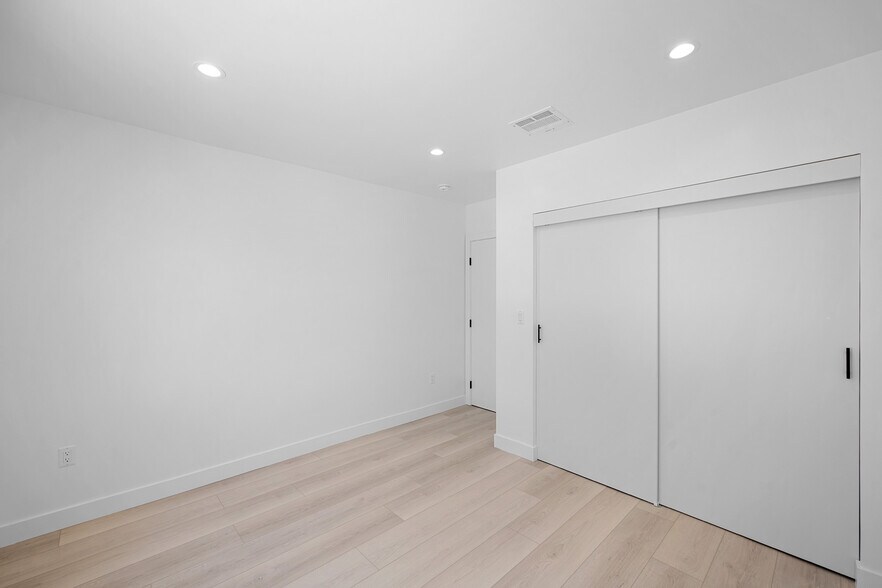 Building Photo - 7810 Forsythe St