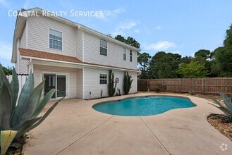 Building Photo - 879 Van Dyke Dr