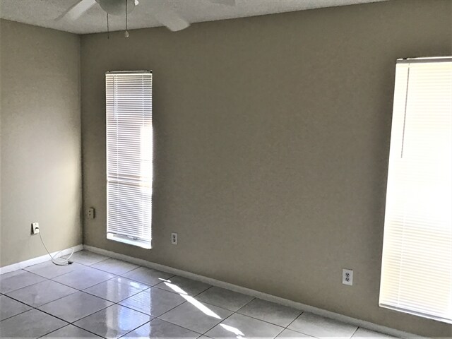 Building Photo - 136 W Cedarwood Cir