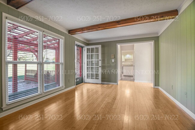 Building Photo - 3609 Locust Cir E