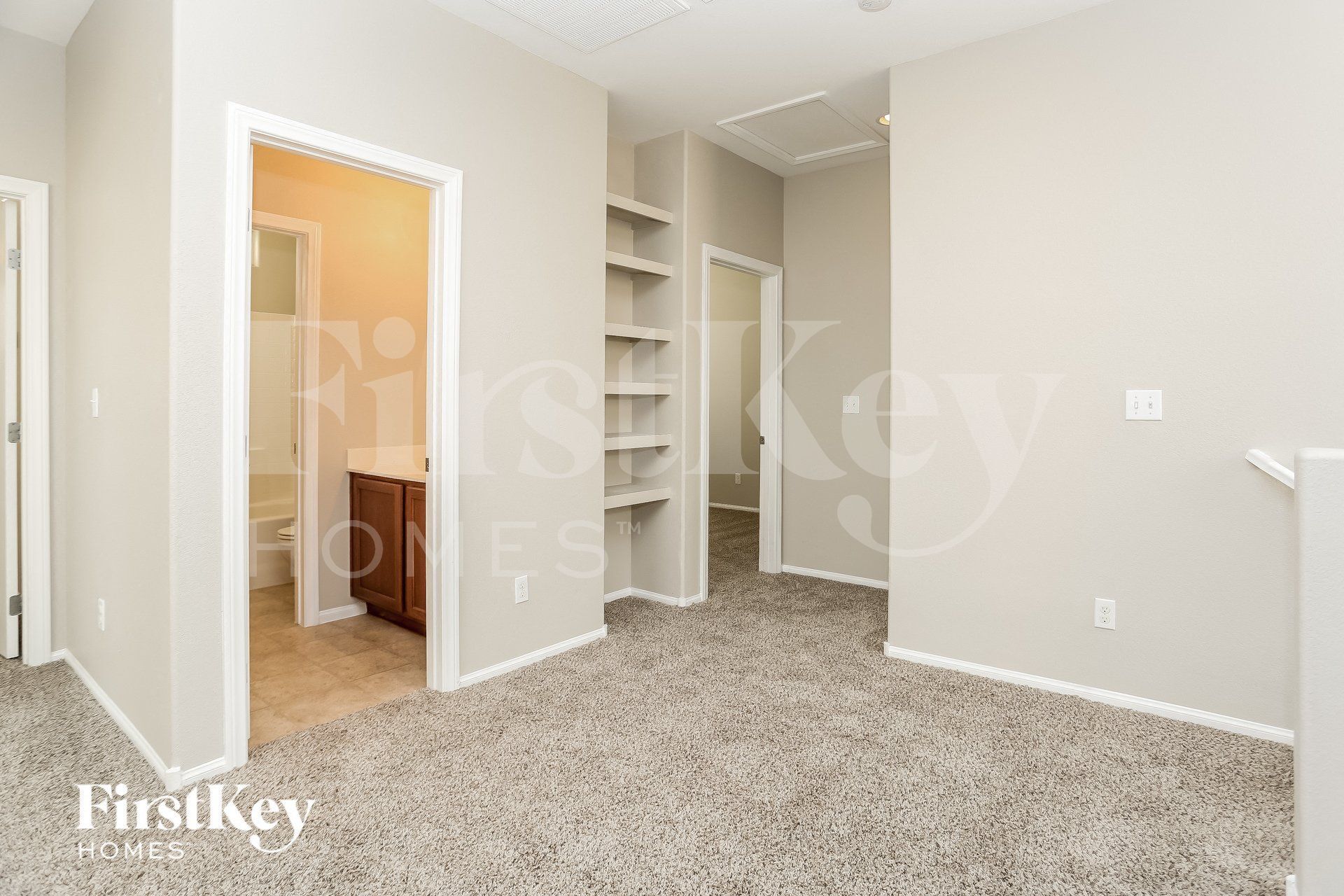 Building Photo - 8529 W Kellman Ave