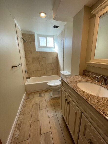 Building Photo - 1395 N Harlan St