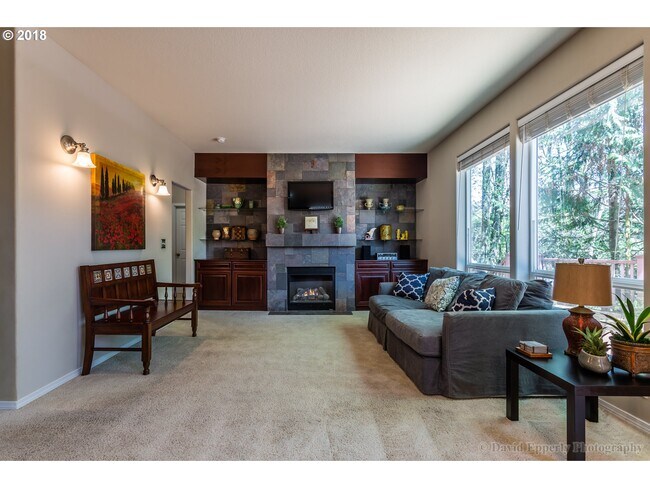 Building Photo - 59420 Oak Ridge St