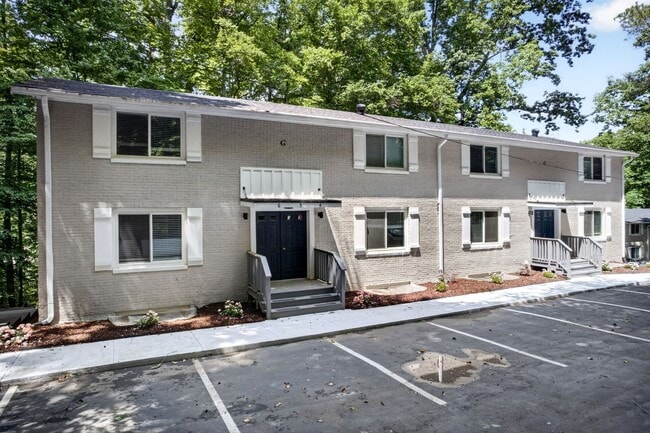 Building Photo - Newly Renovated Bolin Creek Commons Condos!