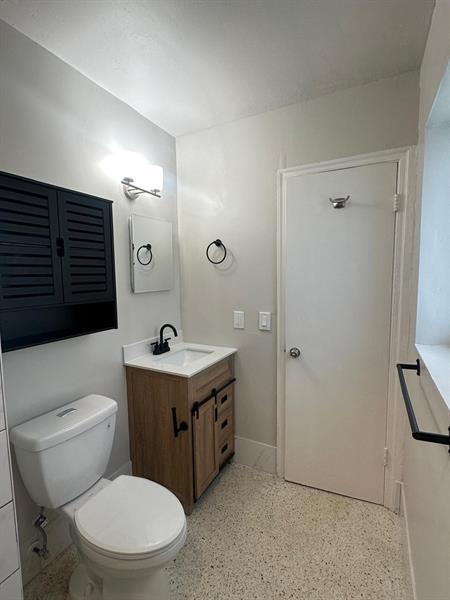 Building Photo - 1712 Fletcher St