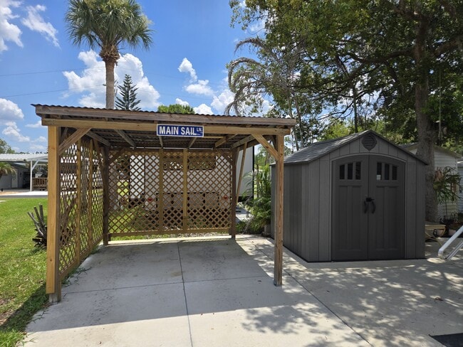 Building Photo - 1377 Mainsail Ln