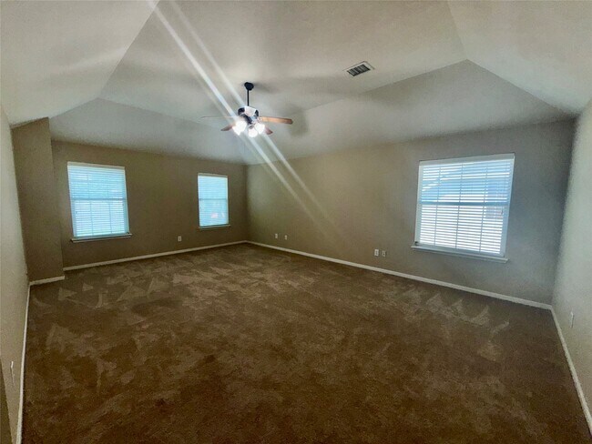 Building Photo - 14009 Hollow Canyon Ln