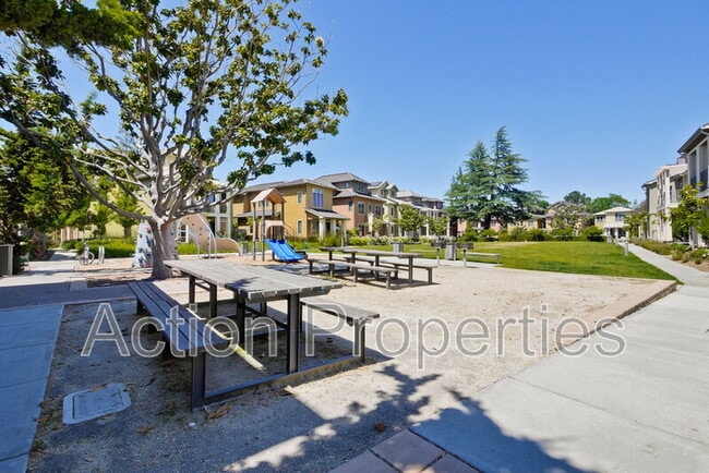 Building Photo - 4206 Rickeys Way