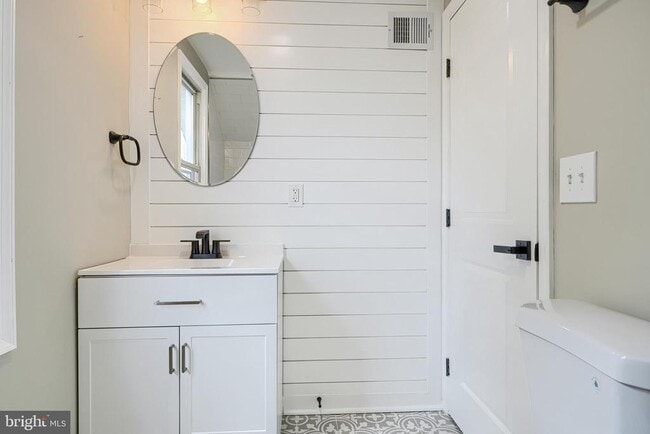 Building Photo - 3901 Forrester Ave