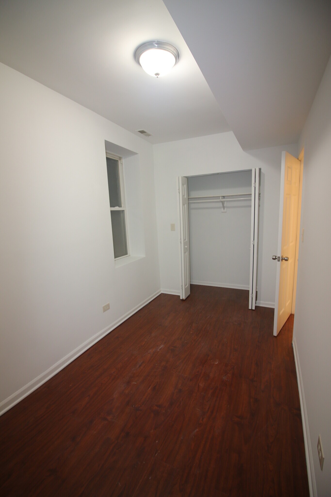 Building Photo - 1408 N Maplewood Ave