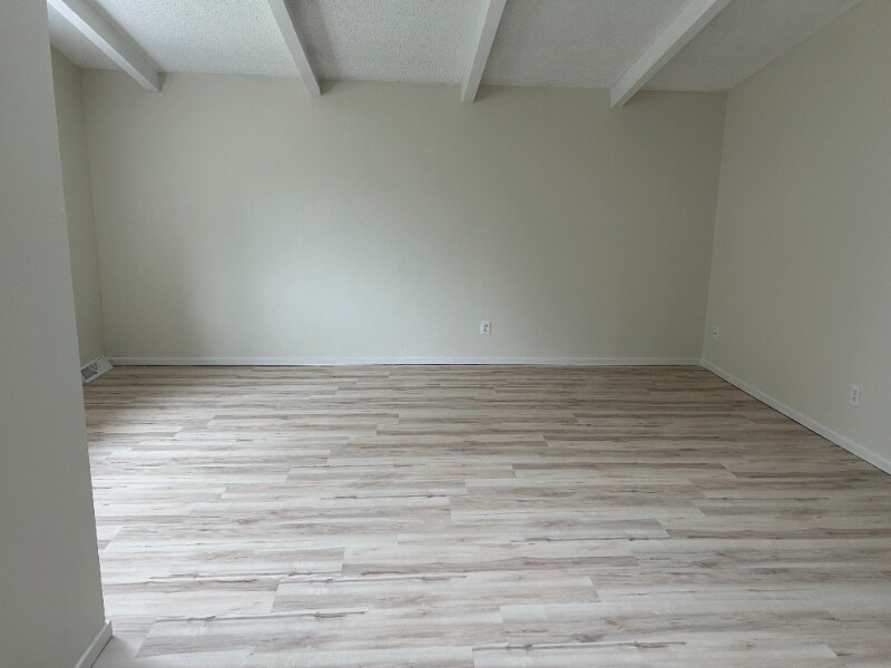 Building Photo - 2620 Lloyd Cir