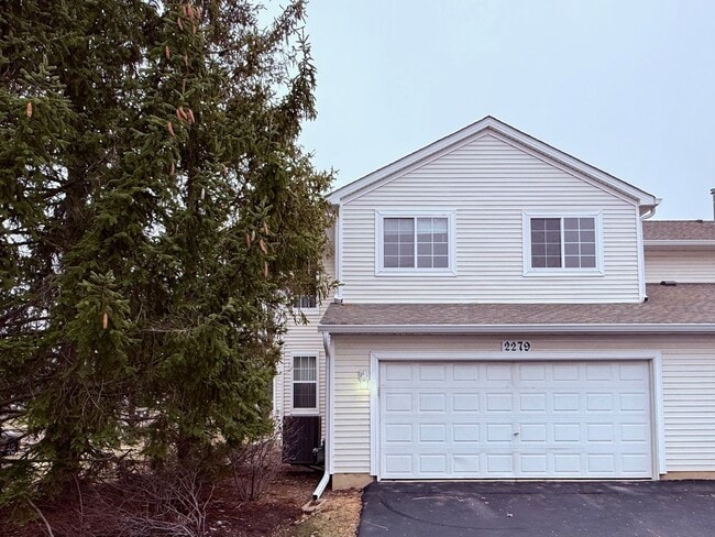 Building Photo - 2279 Reflections Dr