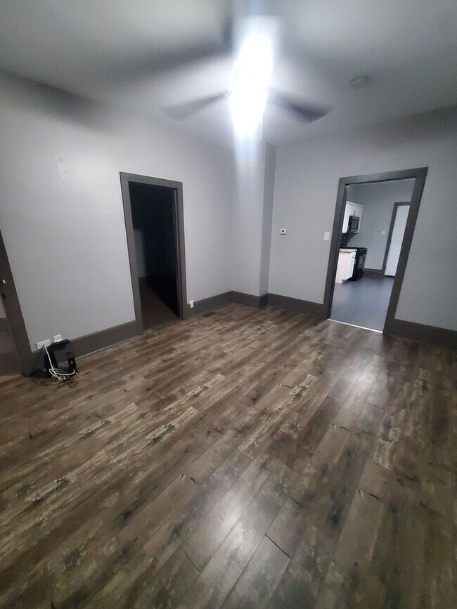 Building Photo - 1505 S 3rd St